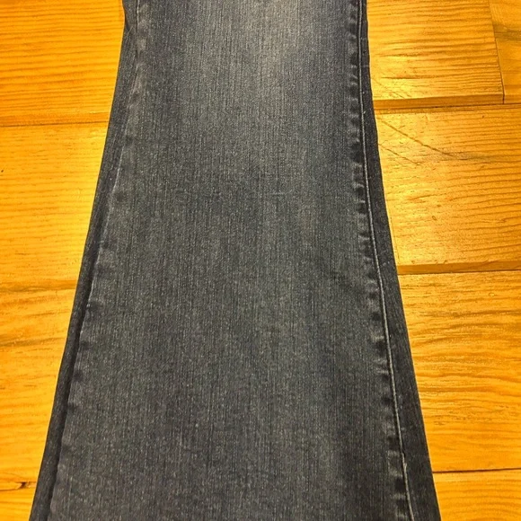 Ranch Dressn Flare jeans with Southwestern Print Accents Size 14 - Picture 3 of 16